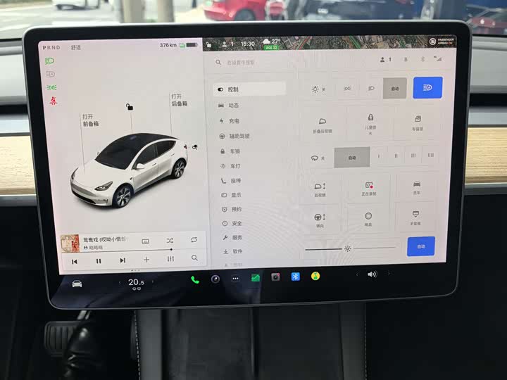 Фото 17 - Tesla Model Y