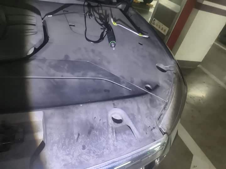 Фото 22 - Hongqi HS5