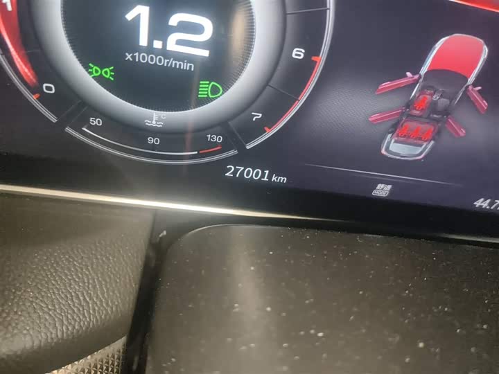 Фото 5 - Hongqi HS5