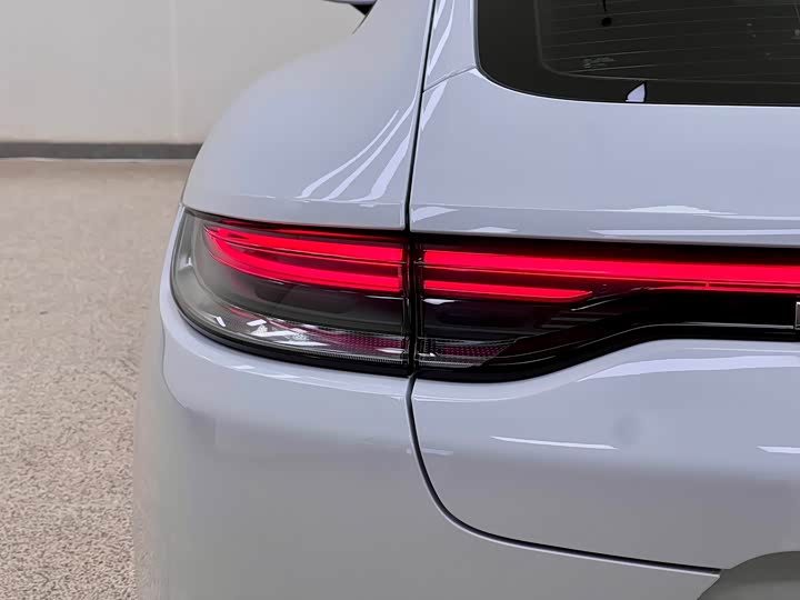 Фото 11 - Porsche Panamera