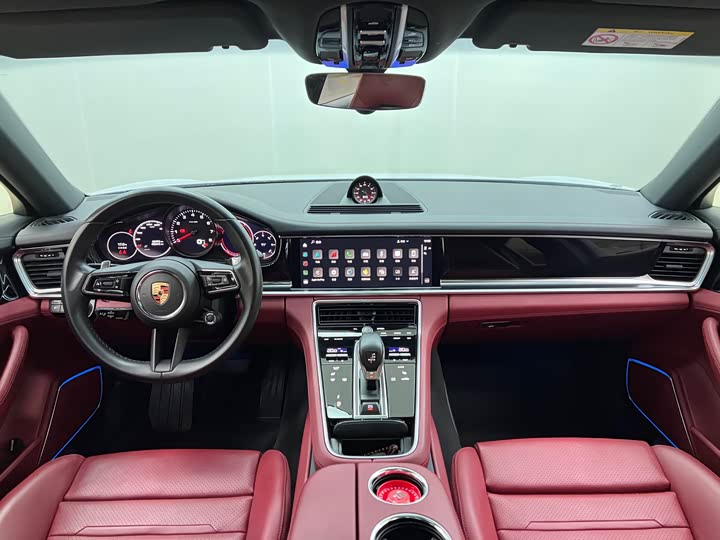 Фото 21 - Porsche Panamera