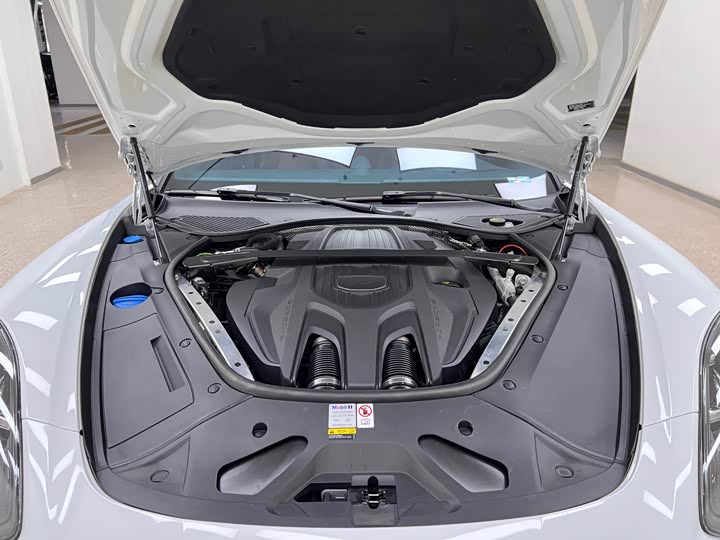 Фото 32 - Porsche Panamera