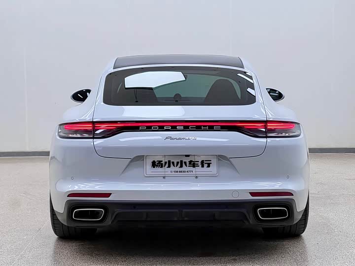 Фото 6 - Porsche Panamera