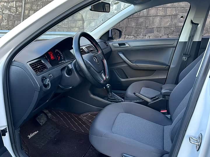 Фото 4 - Volkswagen Santana