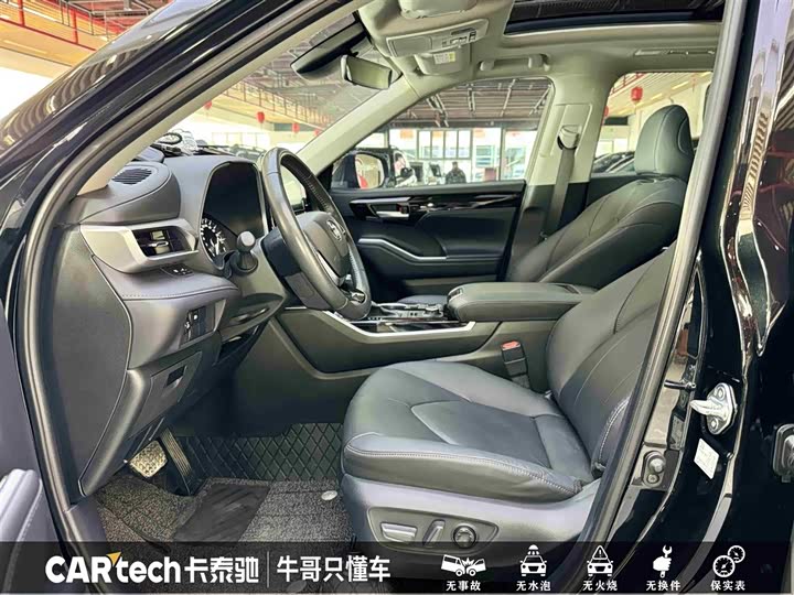 Фото 17 - Toyota Highlander