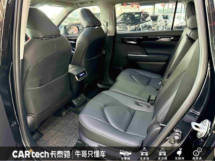 Фото 25 - Toyota Highlander