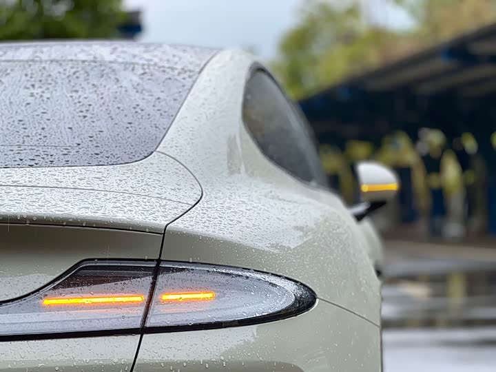 Фото 10 - Xiaomi SU7