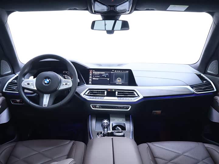 Фото 13 - BMW X5