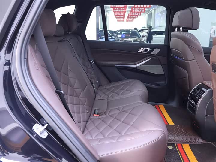 Фото 22 - BMW X5