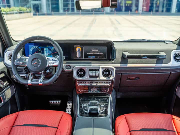 Фото 9 - Mercedes-Benz G-Class AMG