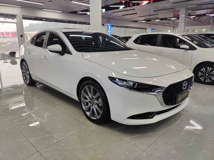 Фото 3 - Mazda 3 (Axela)