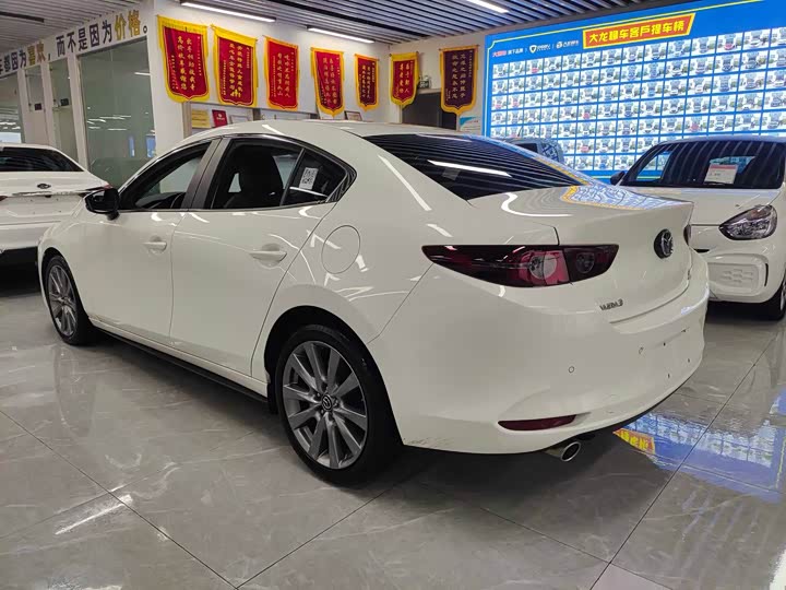 Фото 7 - Mazda 3 (Axela)