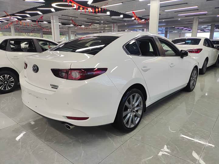 Фото 8 - Mazda 3 (Axela)