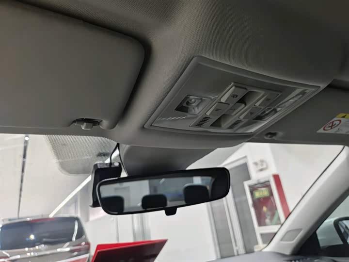 Фото 16 - Volkswagen Lavida