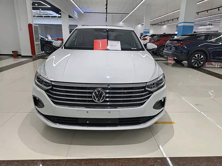 Фото 3 - Volkswagen Lavida