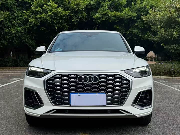 Фото 2 - Audi Q5L Sportback