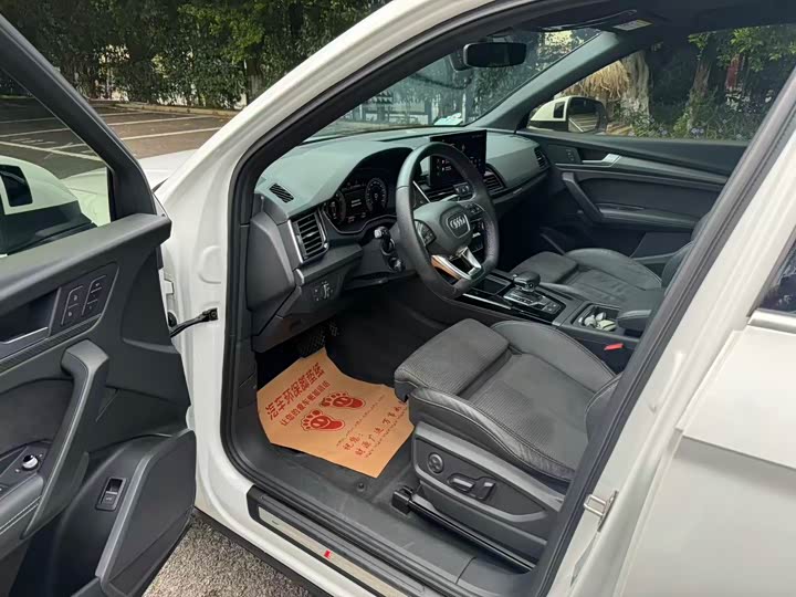 Фото 7 - Audi Q5L Sportback