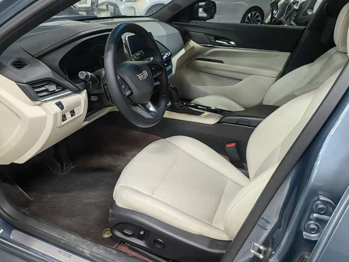 Фото 7 - Cadillac CT4