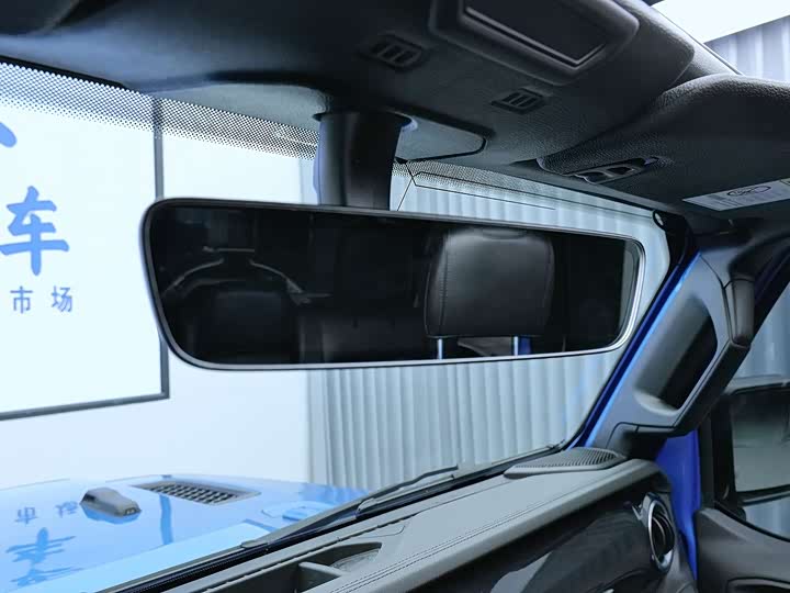 Фото 19 - Jeep Wrangler