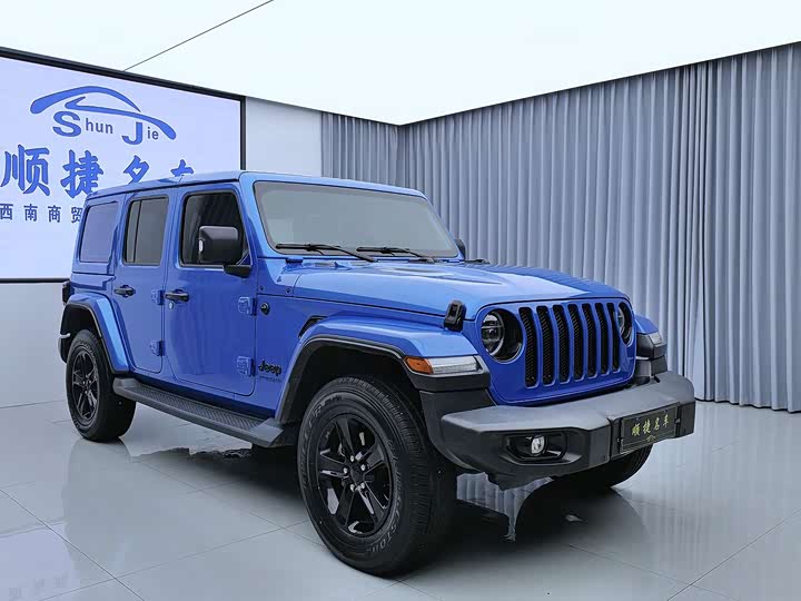 Фото 6 - Jeep Wrangler