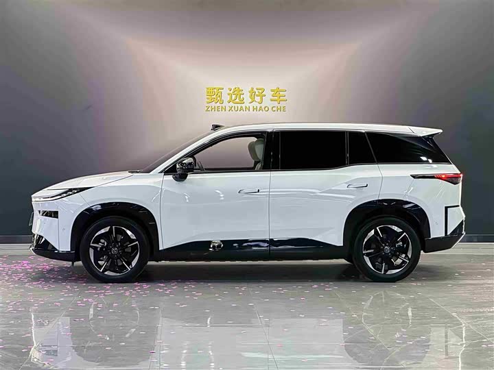 Фото 3 - Toyota bZ3X