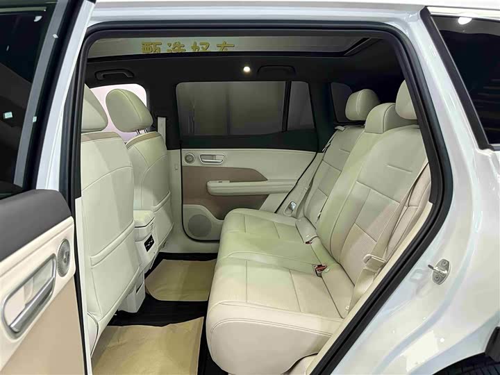 Фото 7 - Toyota bZ3X