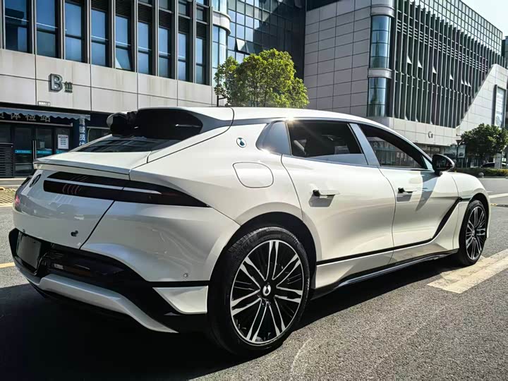 Фото 7 - Denza Z9GT