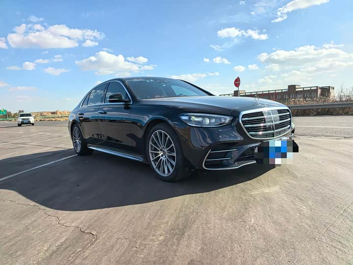 Фото 12 - Mercedes-Benz S-Class