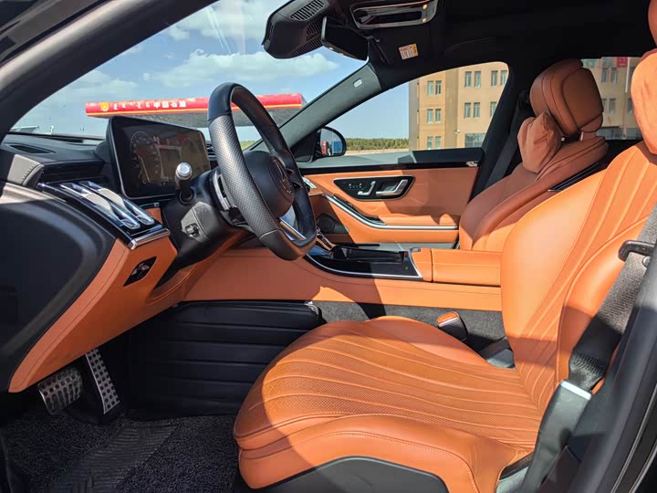 Фото 14 - Mercedes-Benz S-Class