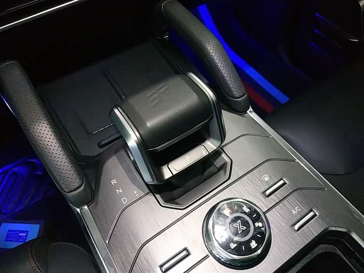 Фото 14 - Jetour T2