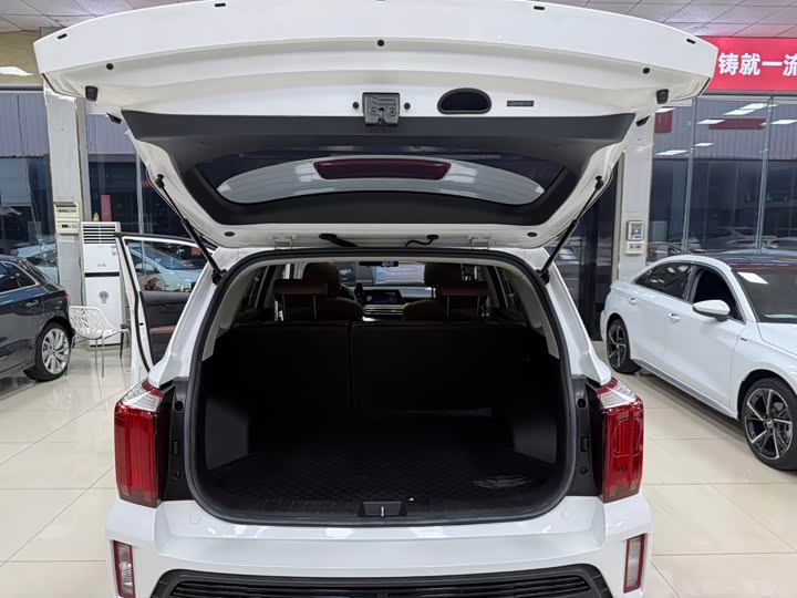 Фото 12 - Kia Sportage GT-line