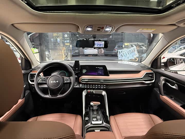 Фото 19 - Kia Sportage GT-line