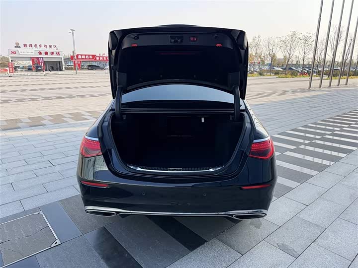 Фото 22 - Mercedes-Benz S-Class