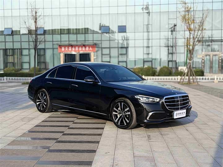 Фото 3 - Mercedes-Benz S-Class