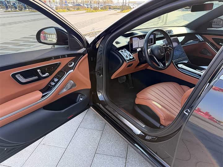 Фото 4 - Mercedes-Benz S-Class
