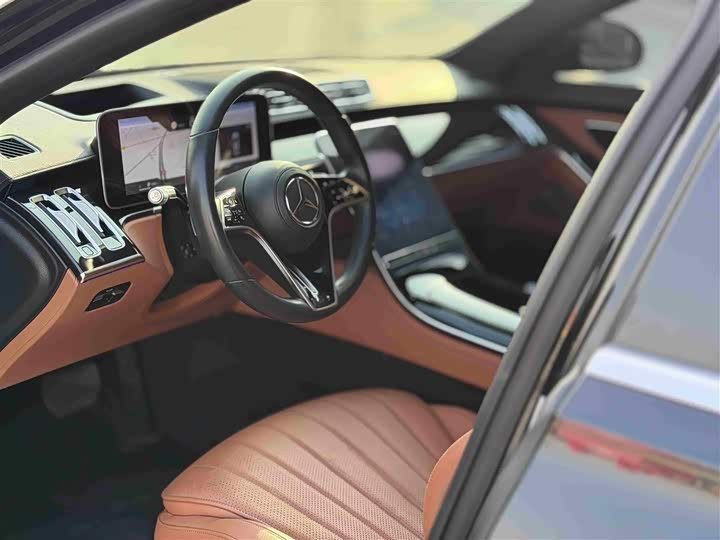 Фото 5 - Mercedes-Benz S-Class