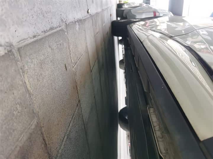 Фото 22 - BYD Dolphin