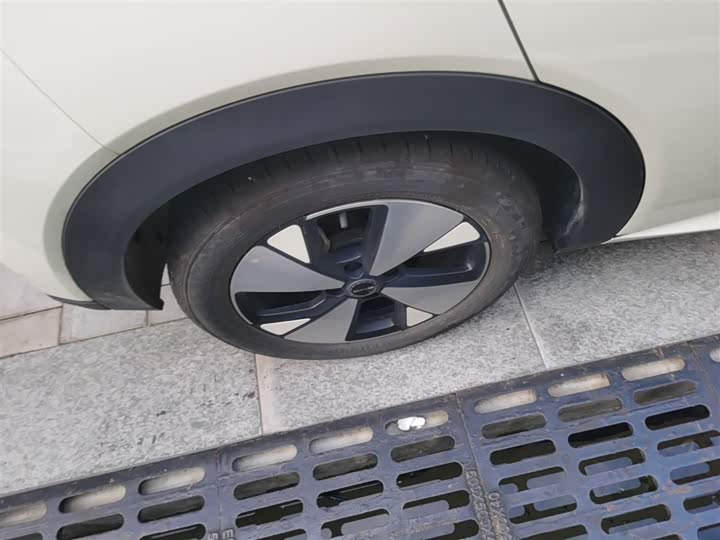 Фото 26 - BYD Dolphin