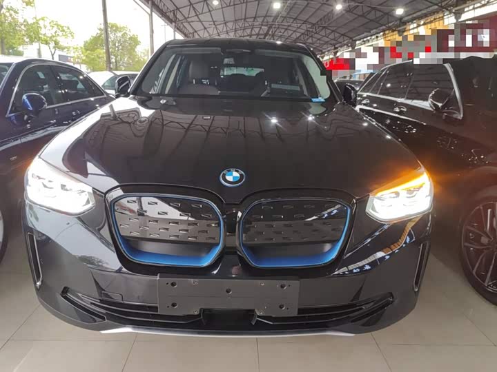 Фото 3 - BMW iX3