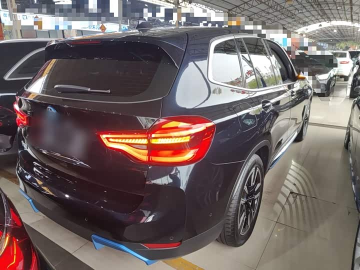 Фото 7 - BMW iX3