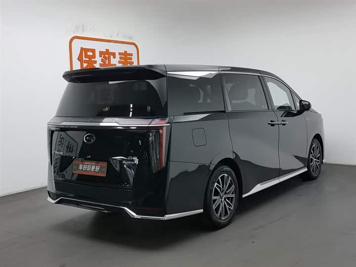 Фото 2 - GAC Trumpchi M8