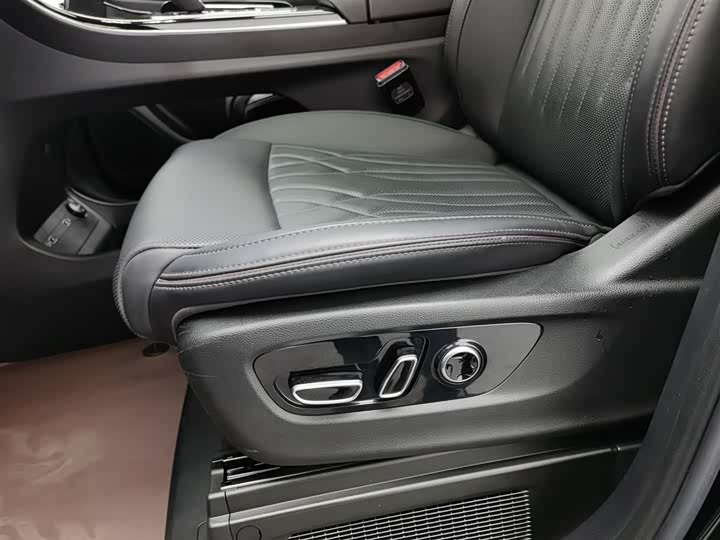 Фото 20 - GAC Trumpchi M8