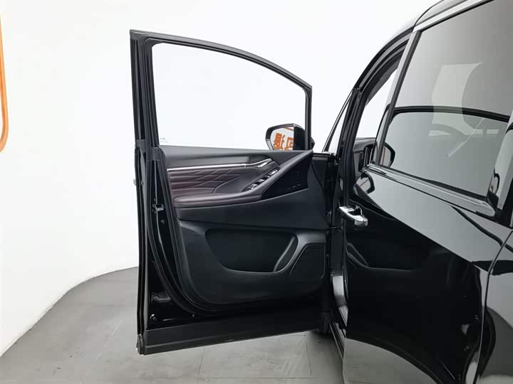 Фото 8 - GAC Trumpchi M8