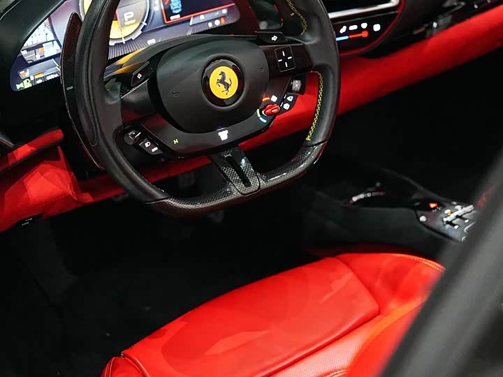 Фото 12 - Ferrari 296