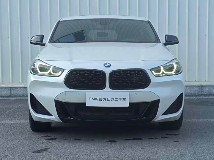 Фото 2 - BMW X2