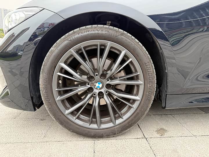 Фото 10 - BMW 3 Series