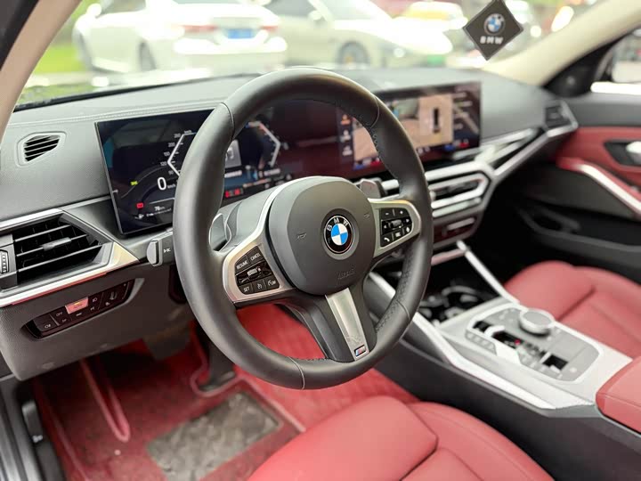 Фото 15 - BMW 3 Series