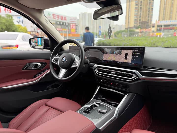 Фото 24 - BMW 3 Series