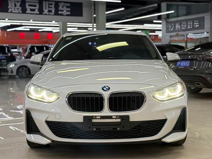 Фото 17 - BMW 1 Series