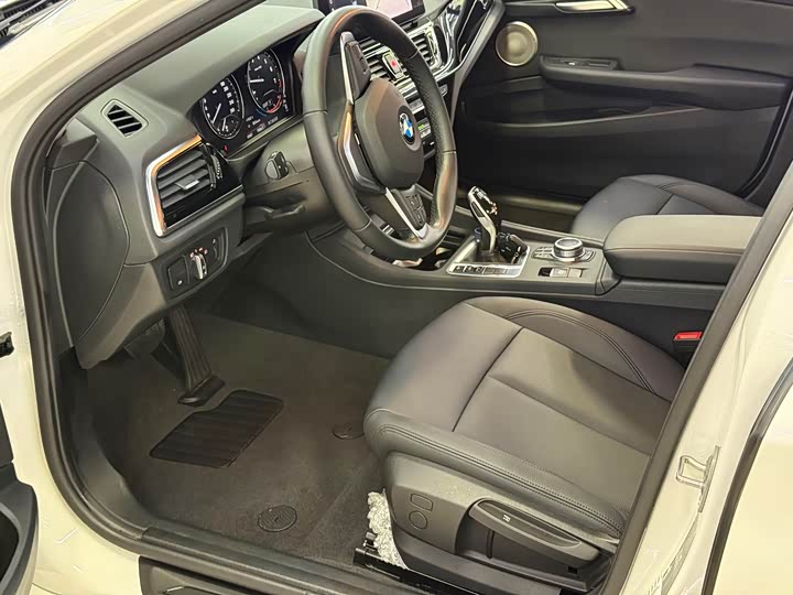 Фото 4 - BMW 1 Series